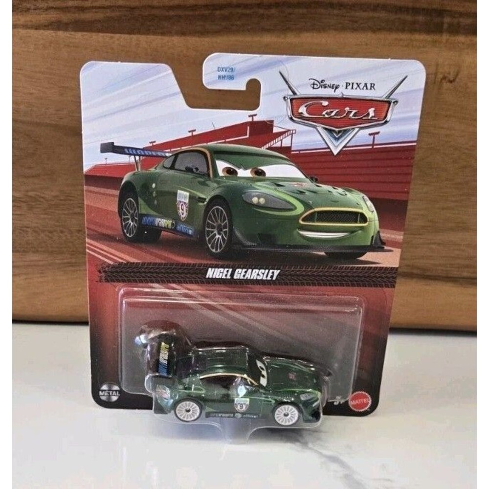 Nigel Gearsley - Disney Pixar Cars - New Mattel Die-Cast